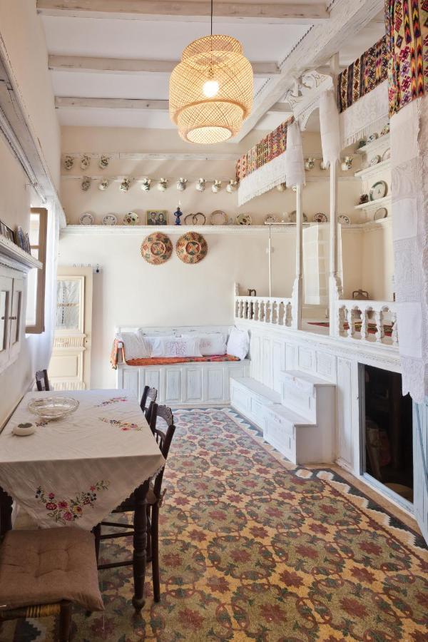 Traditional Karpathian House Menetai Bagian luar foto